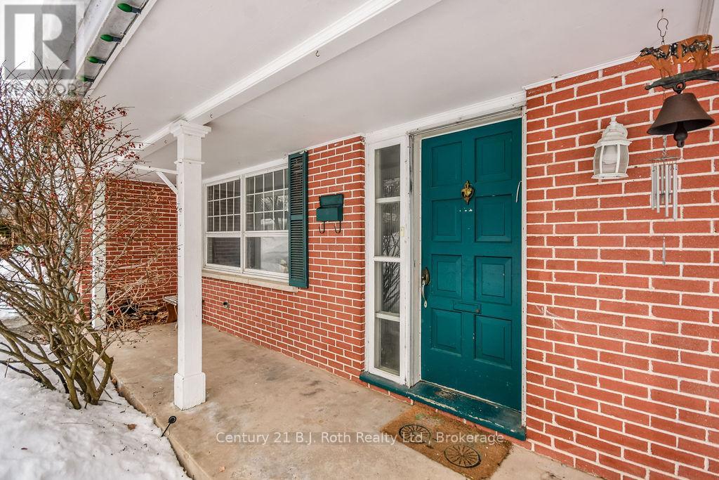 240 Macartney Street, Midland, Ontario  L4R 2J8 - Photo 2 - S12844484