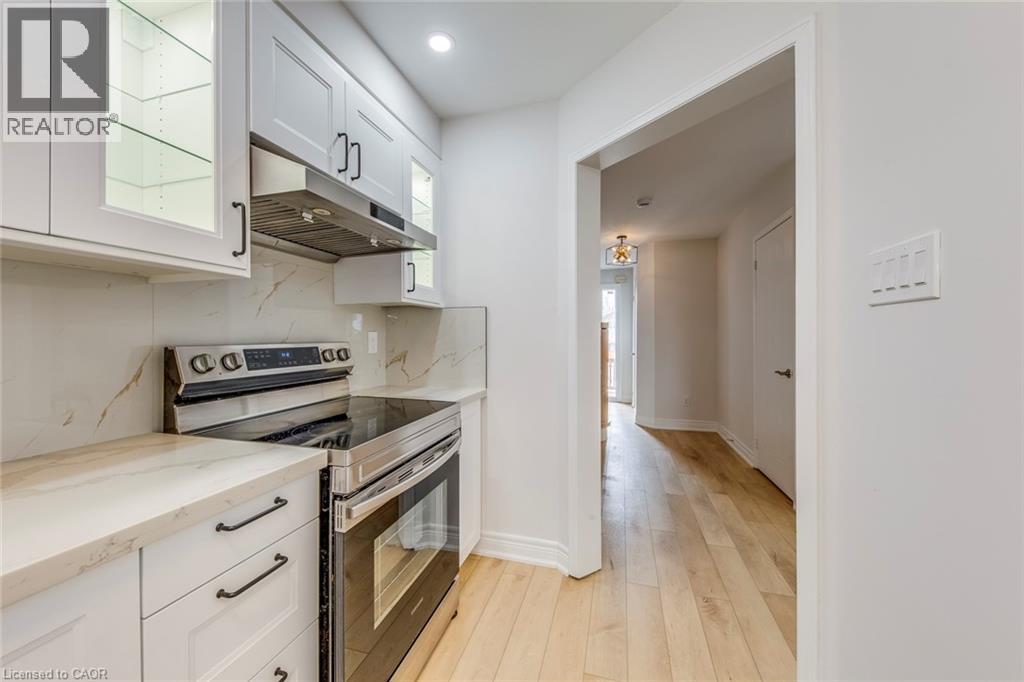 2350 Grand Ravine Drive Unit# 17, Oakville, Ontario  L6H 6E2 - Photo 18 - 40808692