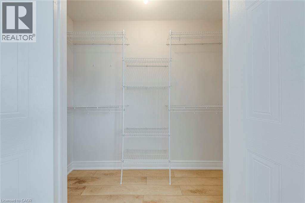 2350 Grand Ravine Drive Unit# 17, Oakville, Ontario  L6H 6E2 - Photo 27 - 40808692