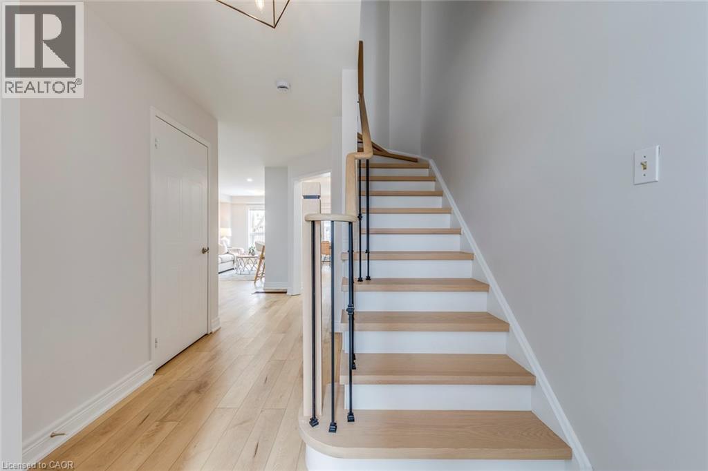 2350 Grand Ravine Drive Unit# 17, Oakville, Ontario  L6H 6E2 - Photo 5 - 40808692