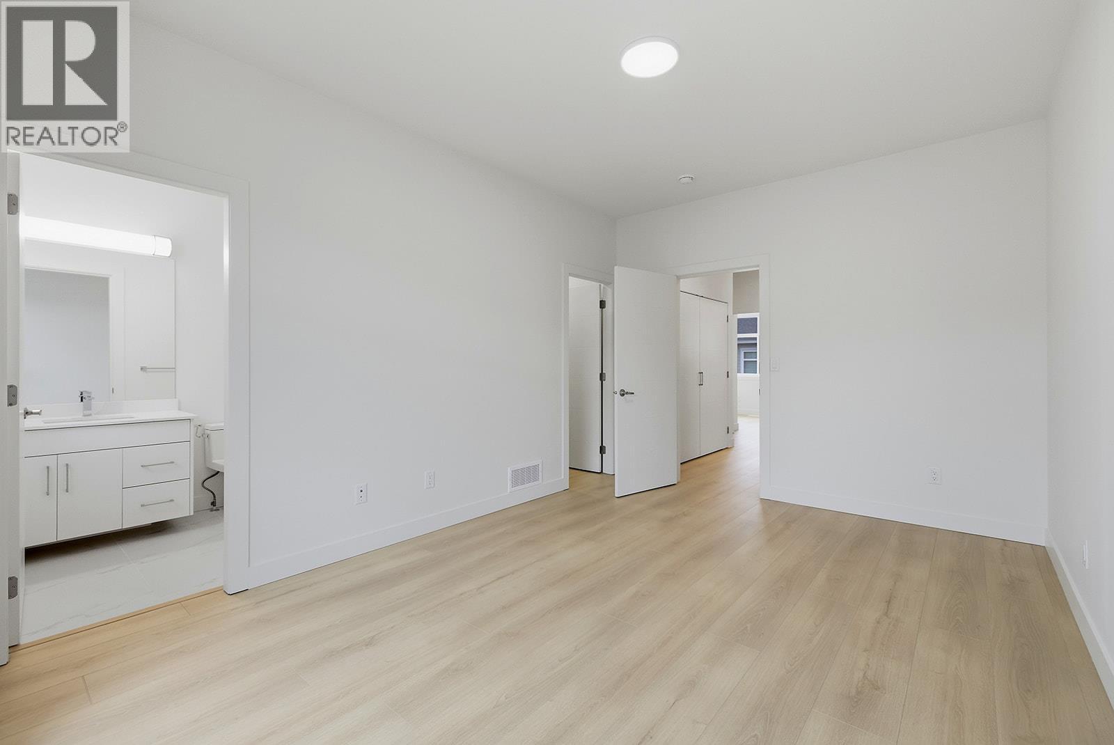 5300 Main Street Unit# 114, Kelowna, British Columbia V1W 0C1 - Photo 34 - 10373875