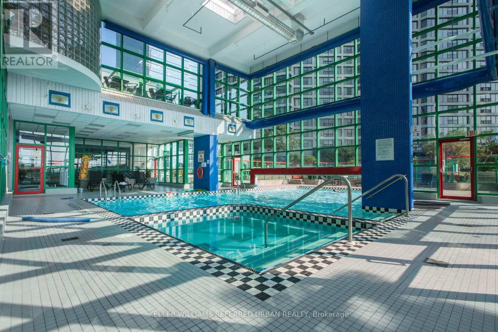 1901 - 77 Harbour Square, Toronto (Waterfront Communities), Ontario  M5J 2S2 - Photo 4 - C12844306