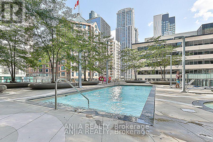 4202 - 832 Bay Street, Toronto (Bay Street Corridor), Ontario  M5S 1Z6 - Photo 13 - C12844316