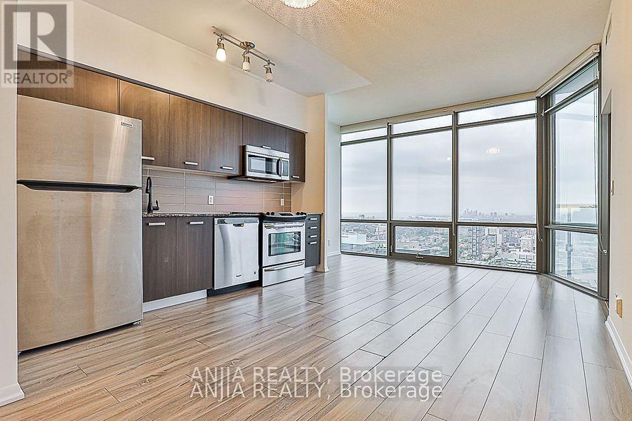 4202 - 832 Bay Street, Toronto (Bay Street Corridor), Ontario  M5S 1Z6 - Photo 3 - C12844316