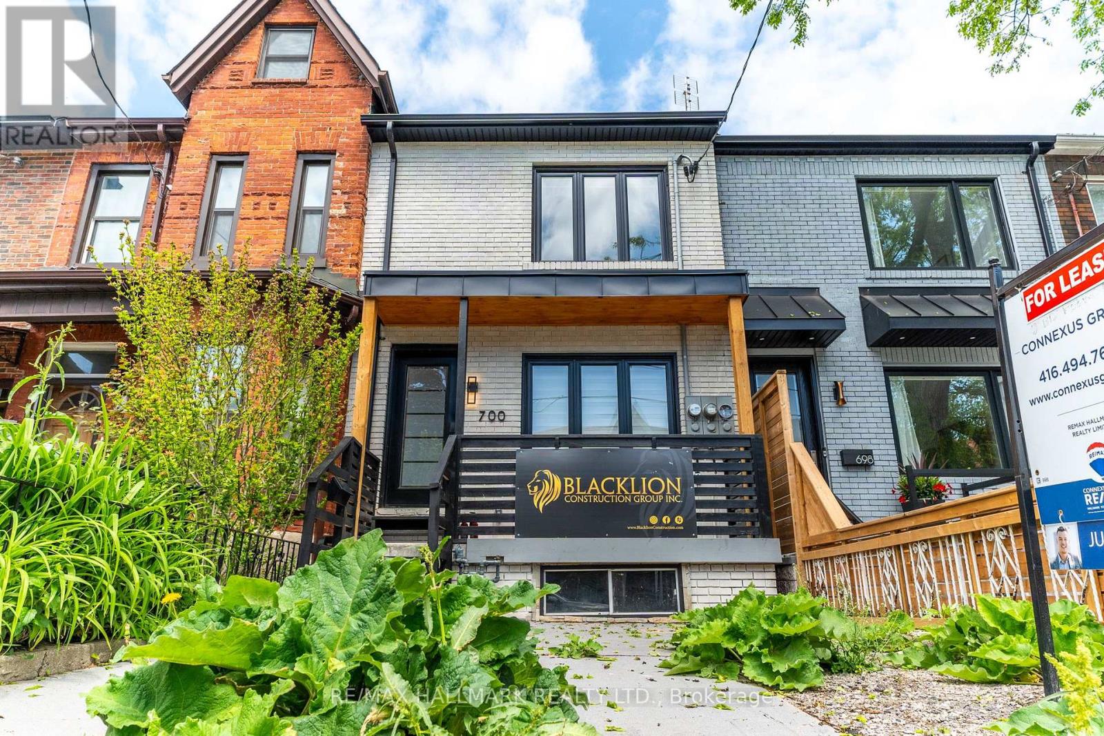 UPPER - 700 ADELAIDE STREET W, Toronto, Ontario