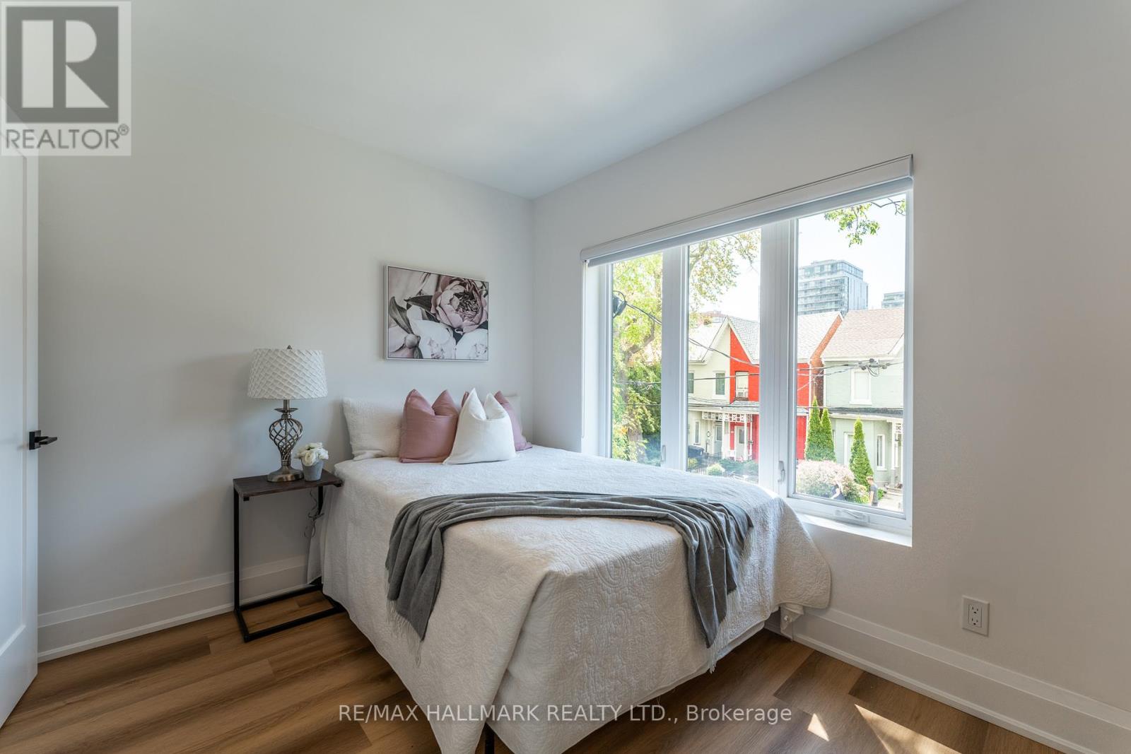 Upper - 700 Adelaide Street W, Toronto, Ontario  M6J 1B1 - Photo 10 - C12844372