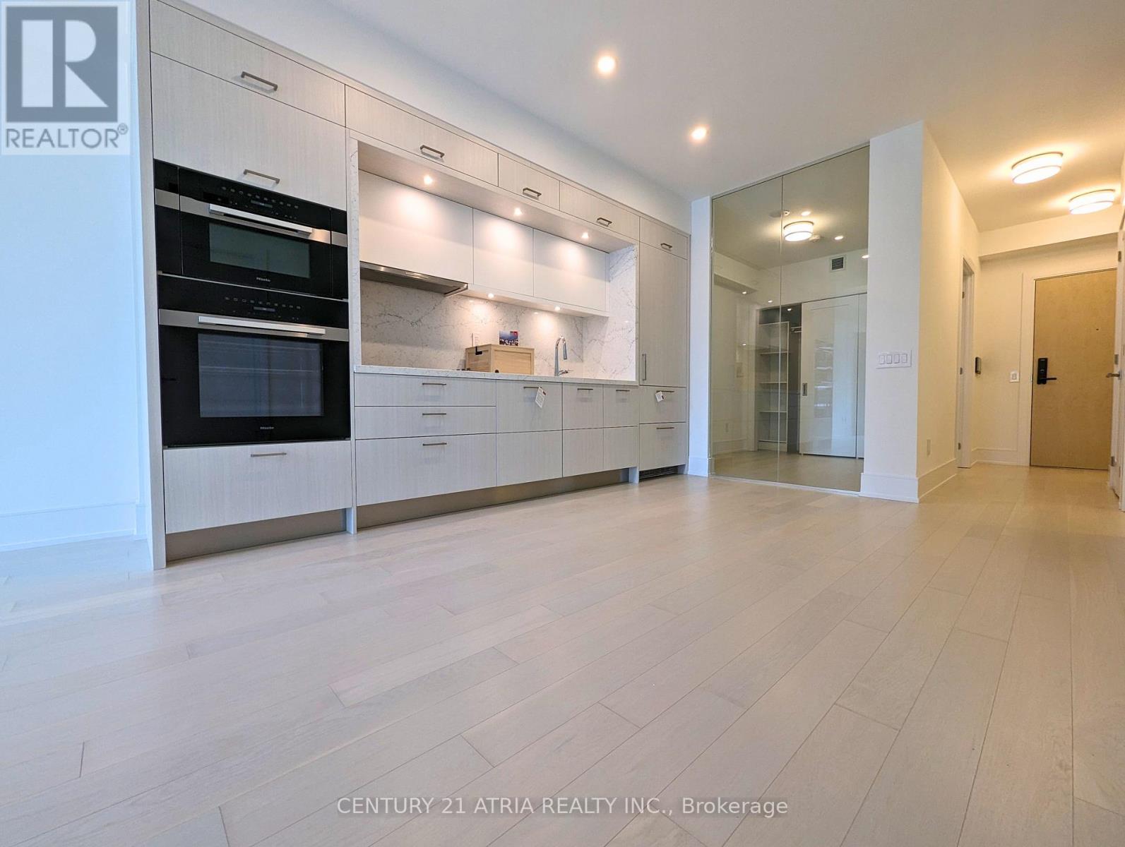 523 - 155 Merchants' Wharf, Toronto (Waterfront Communities), Ontario  M5A 0Y4 - Photo 3 - C12844436