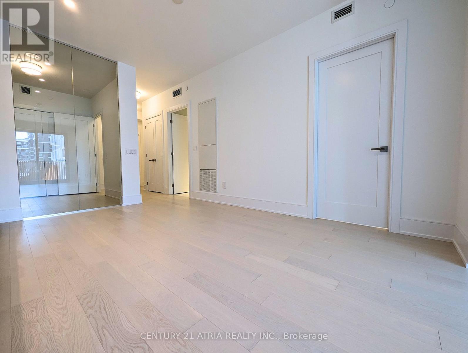 523 - 155 Merchants' Wharf, Toronto (Waterfront Communities), Ontario  M5A 0Y4 - Photo 4 - C12844436