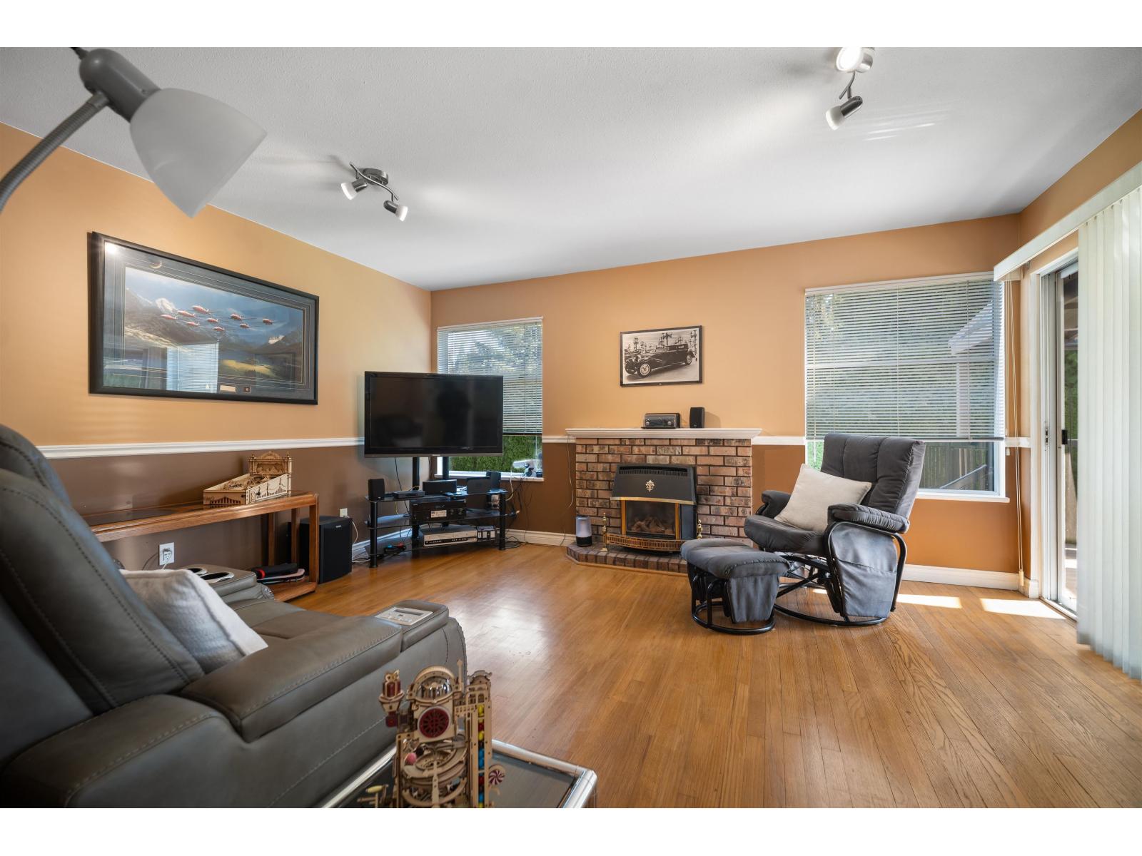 9564 204a Street, Langley, British Columbia  V1M 1H5 - Photo 13 - R3093482