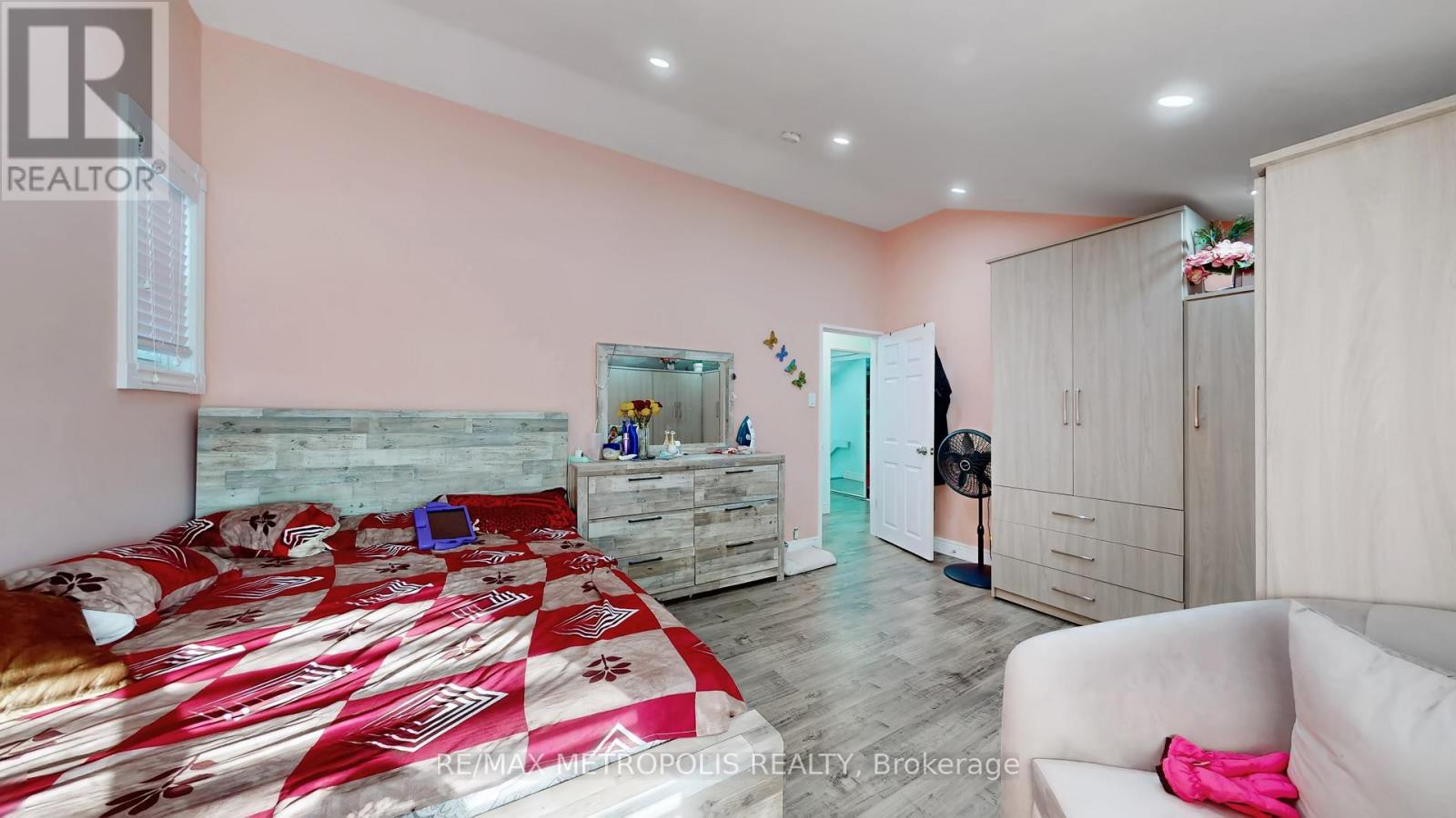 10 Arlene Crescent, Toronto, Ontario  M1P 3L9 - Photo 19 - E12844518