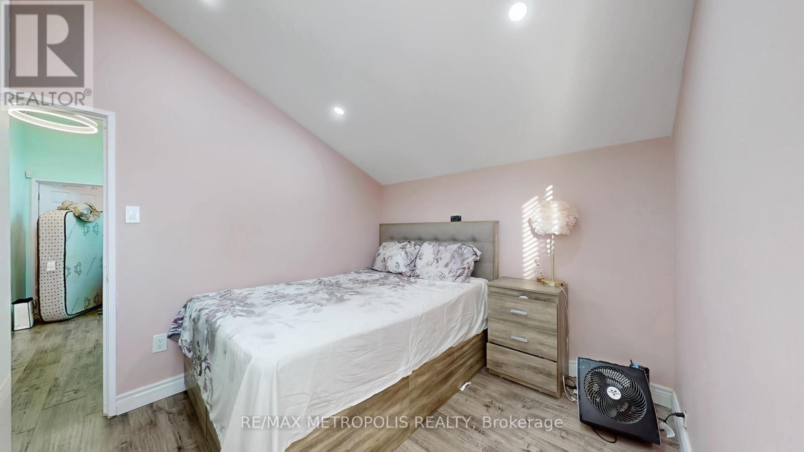 10 Arlene Crescent, Toronto, Ontario  M1P 3L9 - Photo 21 - E12844518