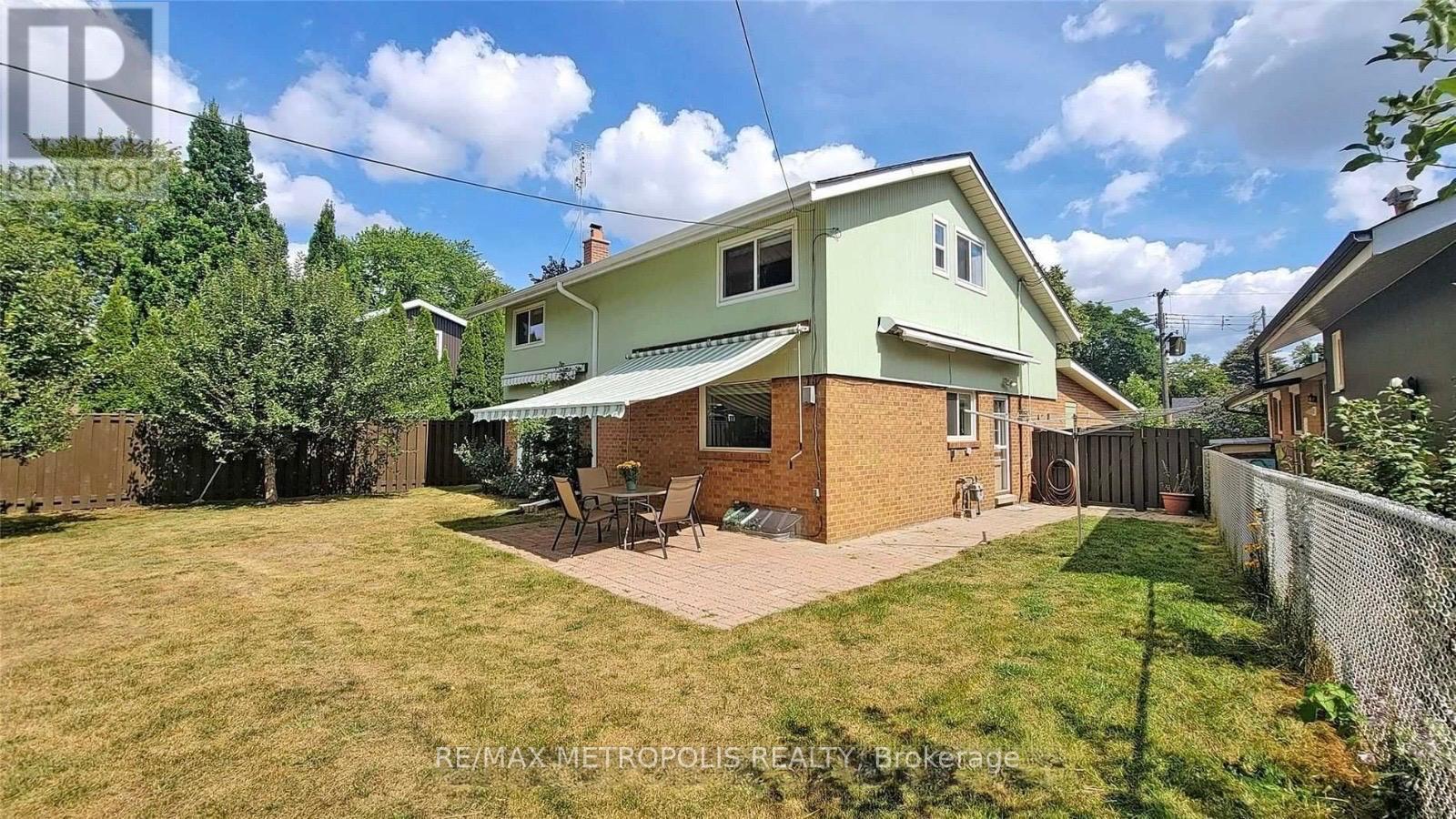 10 Arlene Crescent, Toronto, Ontario  M1P 3L9 - Photo 39 - E12844518