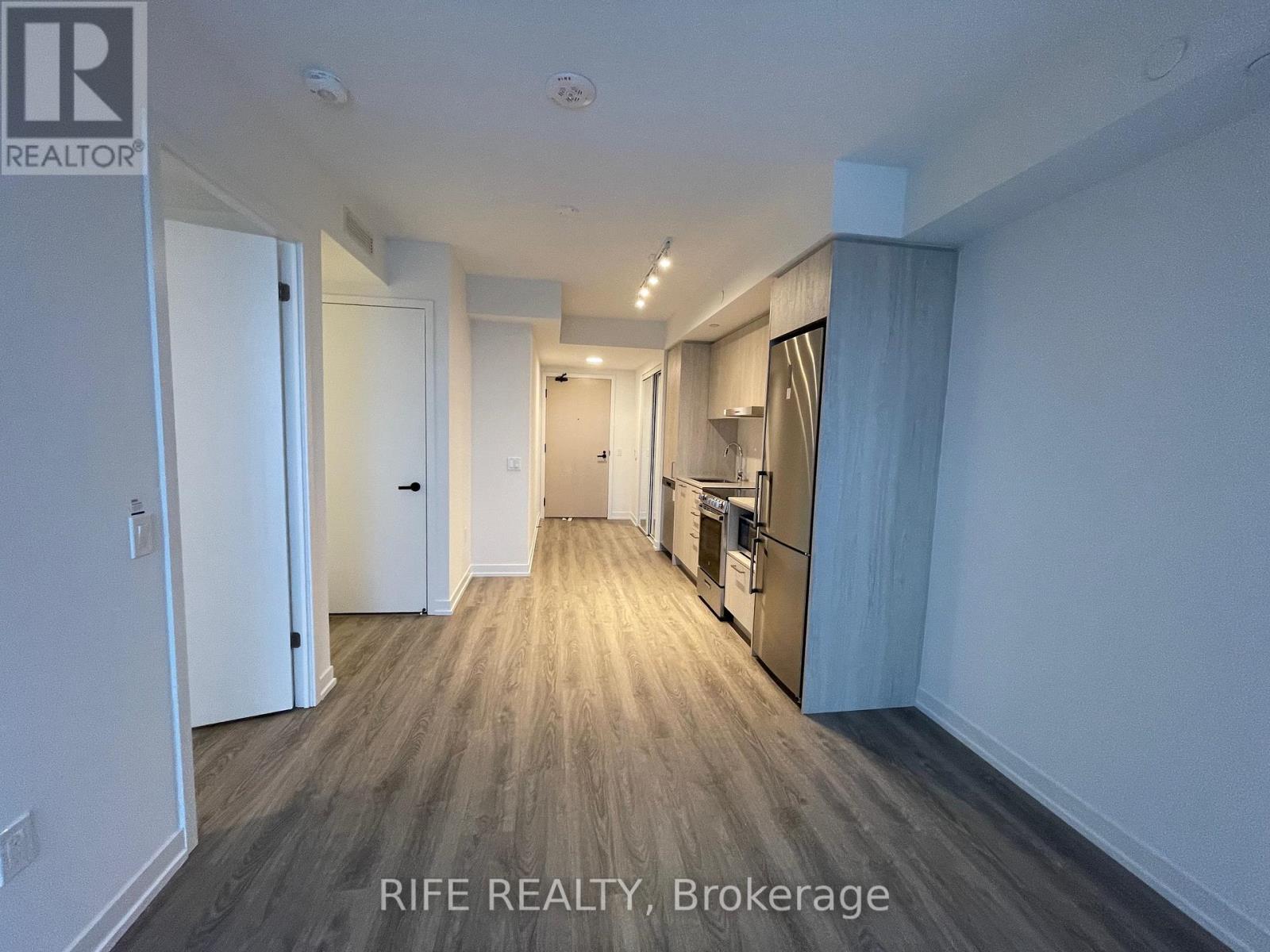 1608 - 195 Commerce Street, Vaughan, Ontario  L4K 0P9 - Photo 13 - N12844262