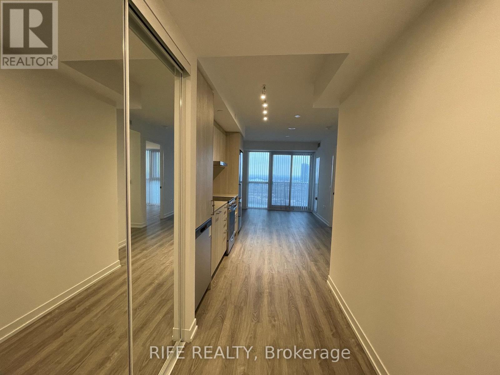 1608 - 195 Commerce Street, Vaughan, Ontario  L4K 0P9 - Photo 6 - N12844262