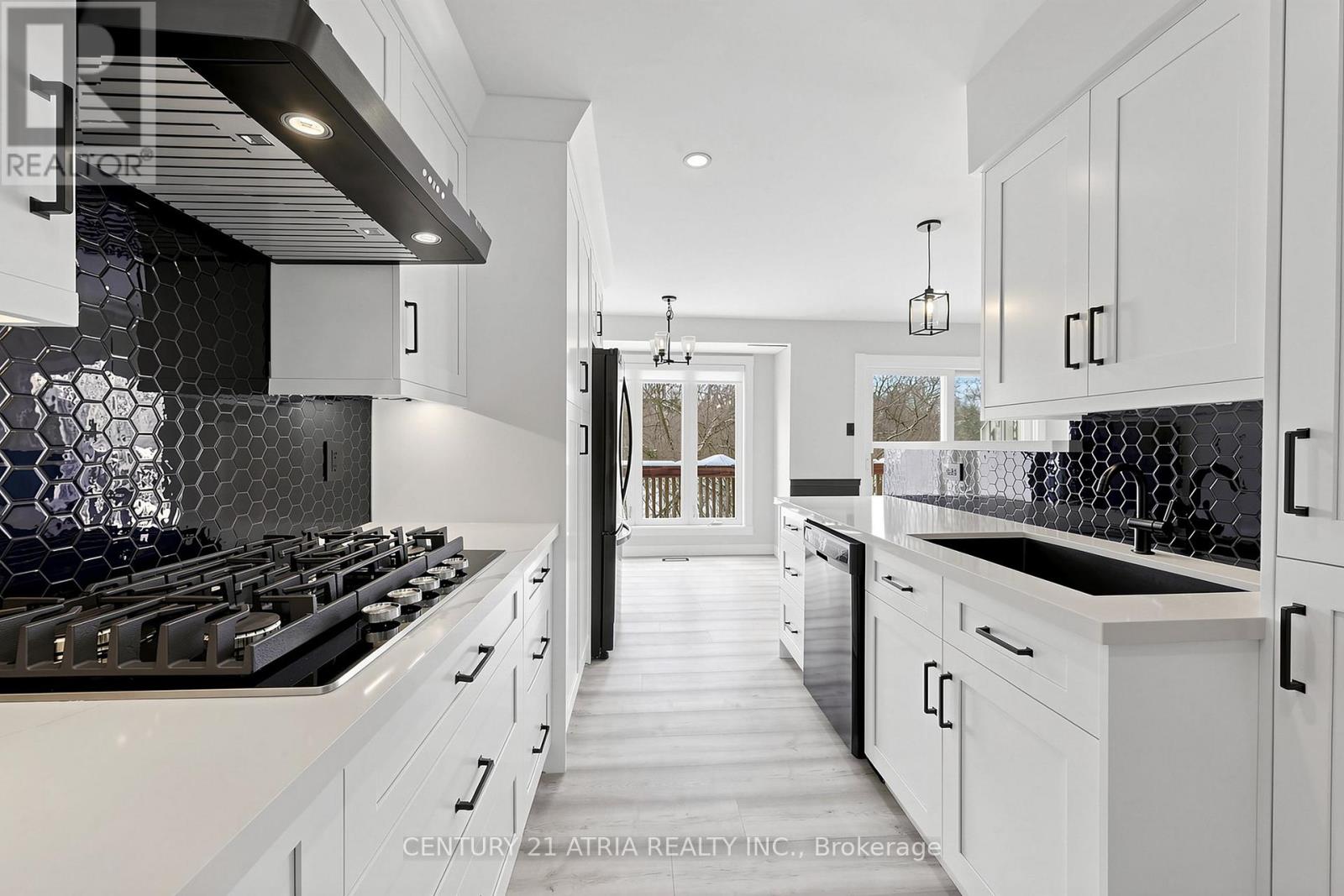 35 ANDERSON PLACE, Aurora, Ontario