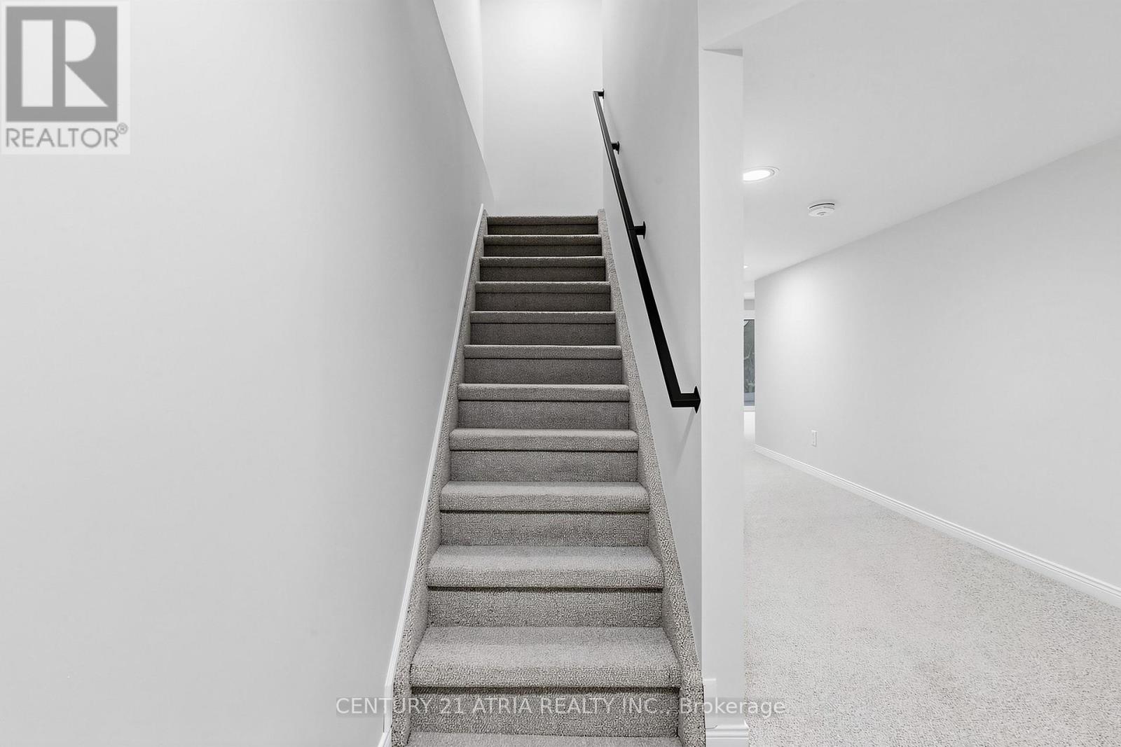 35 Anderson Place, Aurora, Ontario  L4G 6G4 - Photo 38 - N12844392