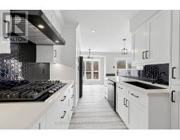 35 ANDERSON PLACE, Aurora, Ontario