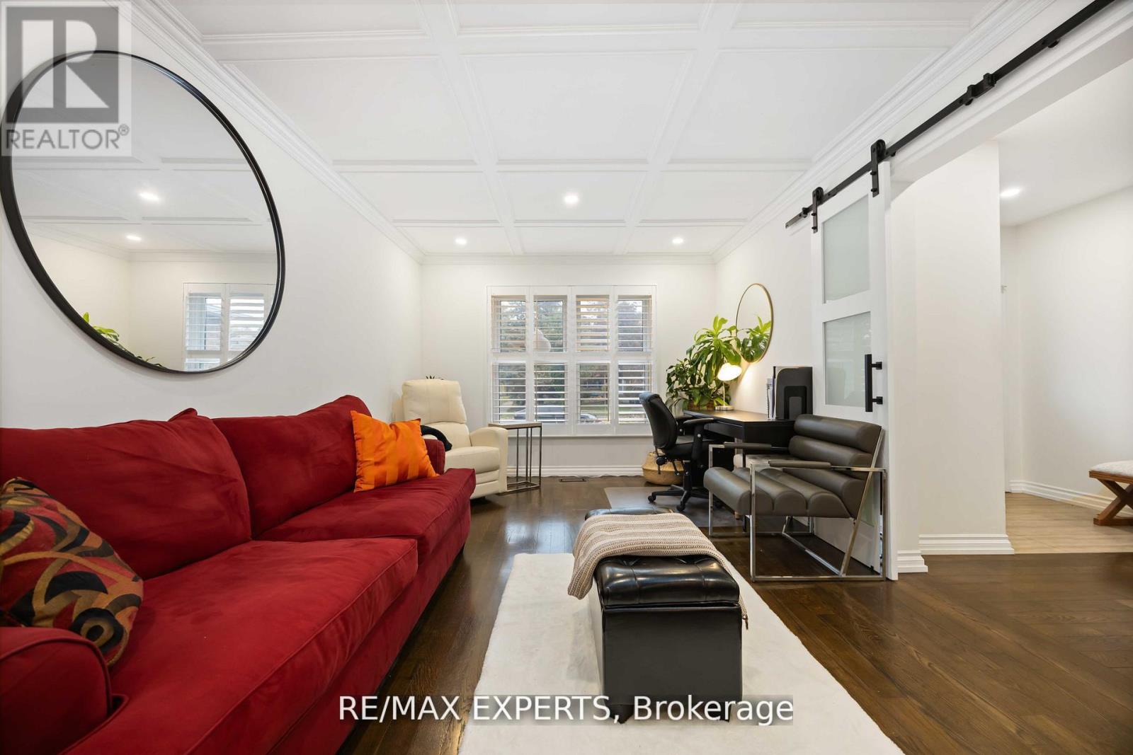 93 Stiver Drive, Newmarket, Ontario  L3Y 7W2 - Photo 5 - N12844400