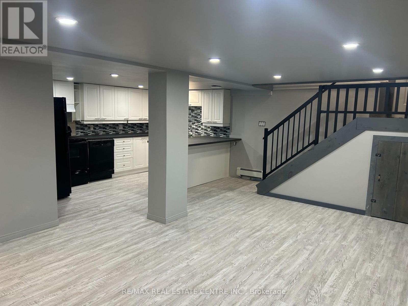 319 King Street N, New Tecumseth, Ontario  L9R 1N3 - Photo 2 - N12844406