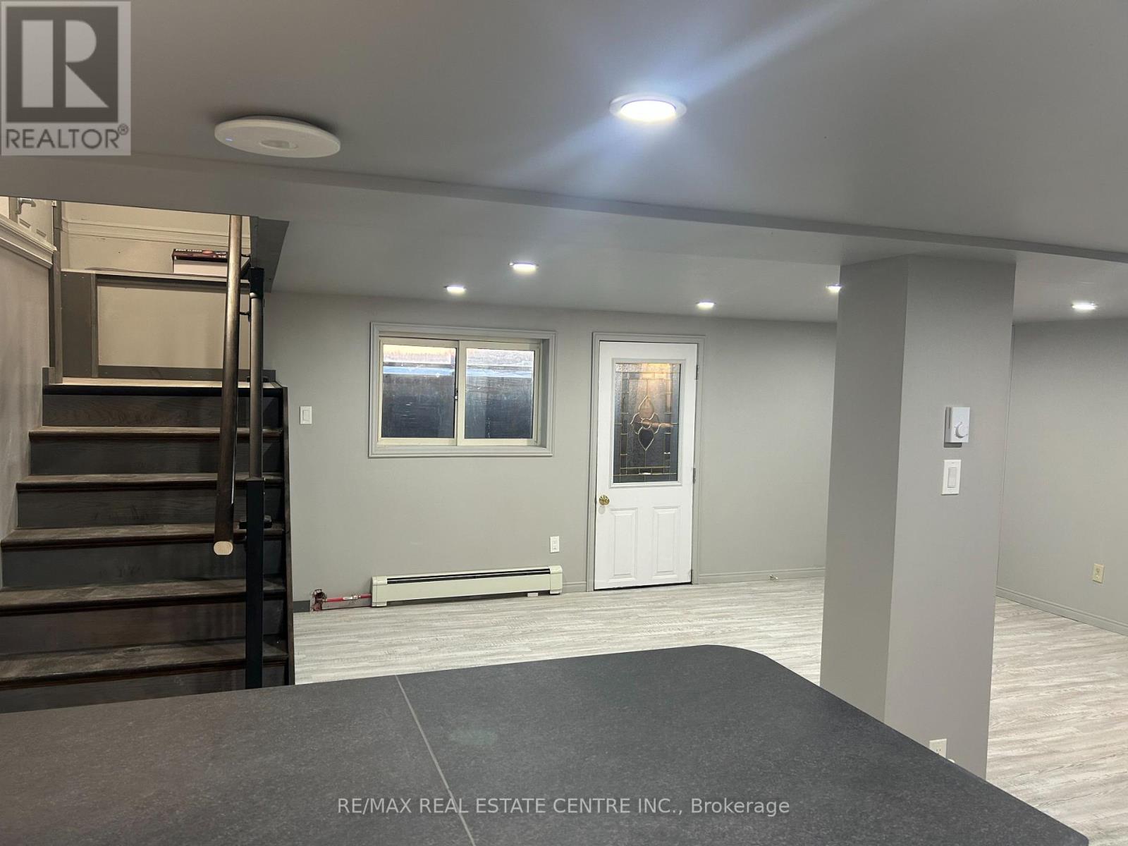 319 King Street N, New Tecumseth, Ontario  L9R 1N3 - Photo 3 - N12844406