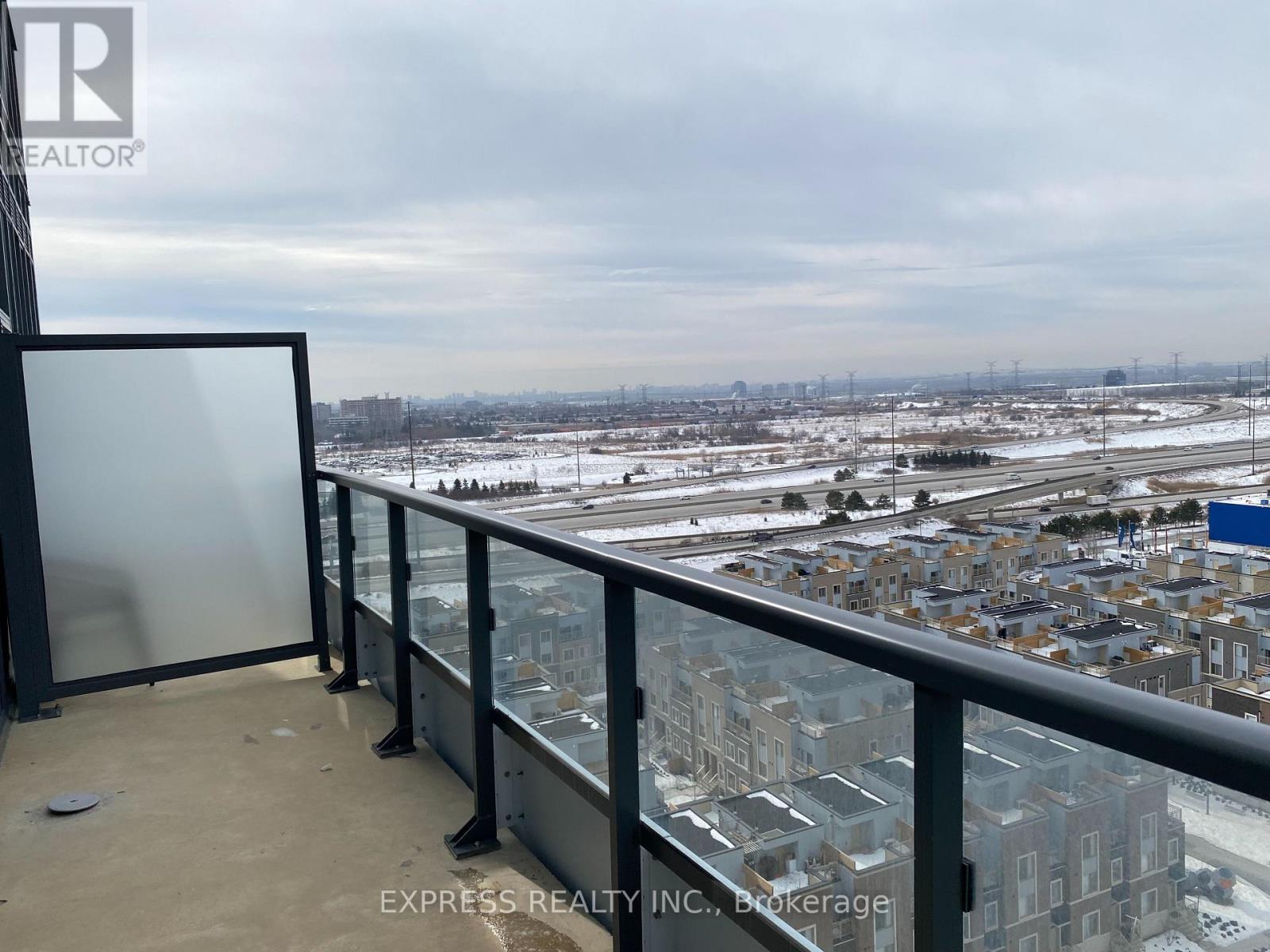 1619 - 60 Honeycrisp Crescent, Vaughan, Ontario  L4K 0N5 - Photo 2 - N12844462