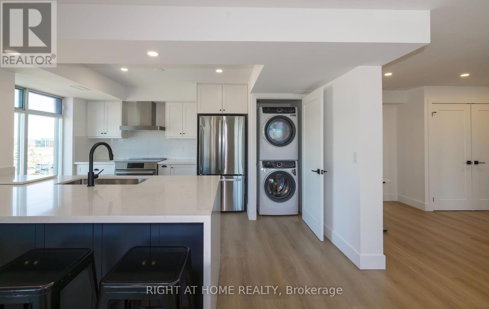 1508-1509 - 135 Pond Drive, Markham, Ontario  L3T 7V6 - Photo 15 - N12844472