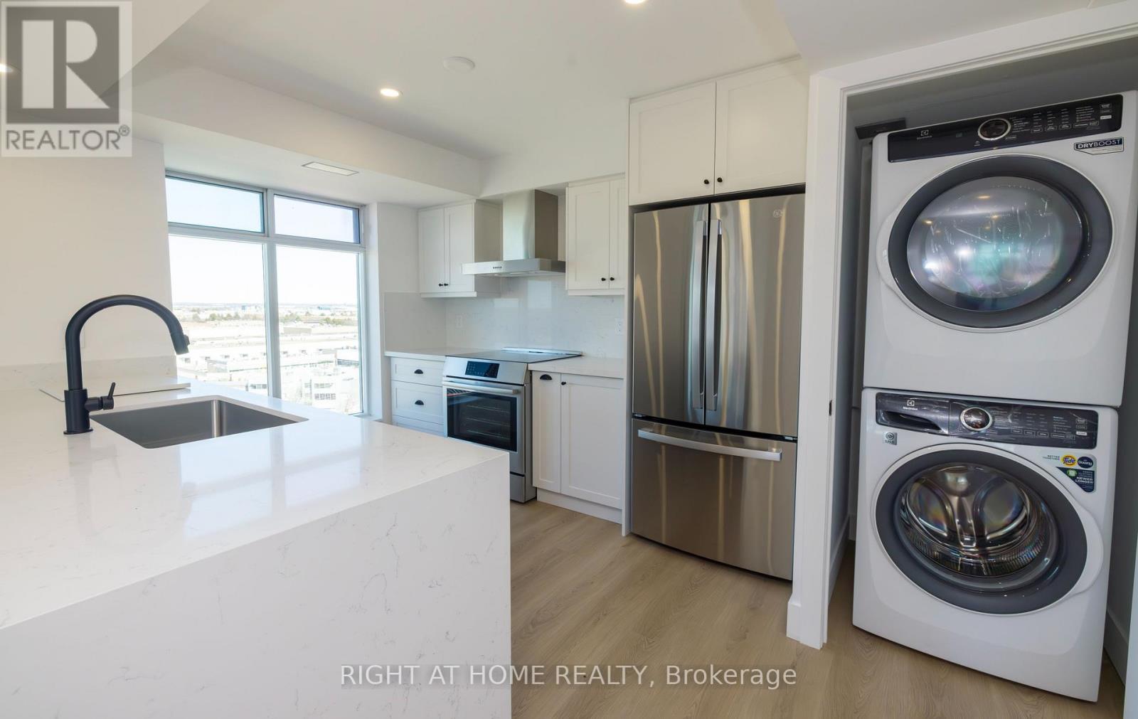 1508-1509 - 135 Pond Drive, Markham, Ontario  L3T 7V6 - Photo 16 - N12844472