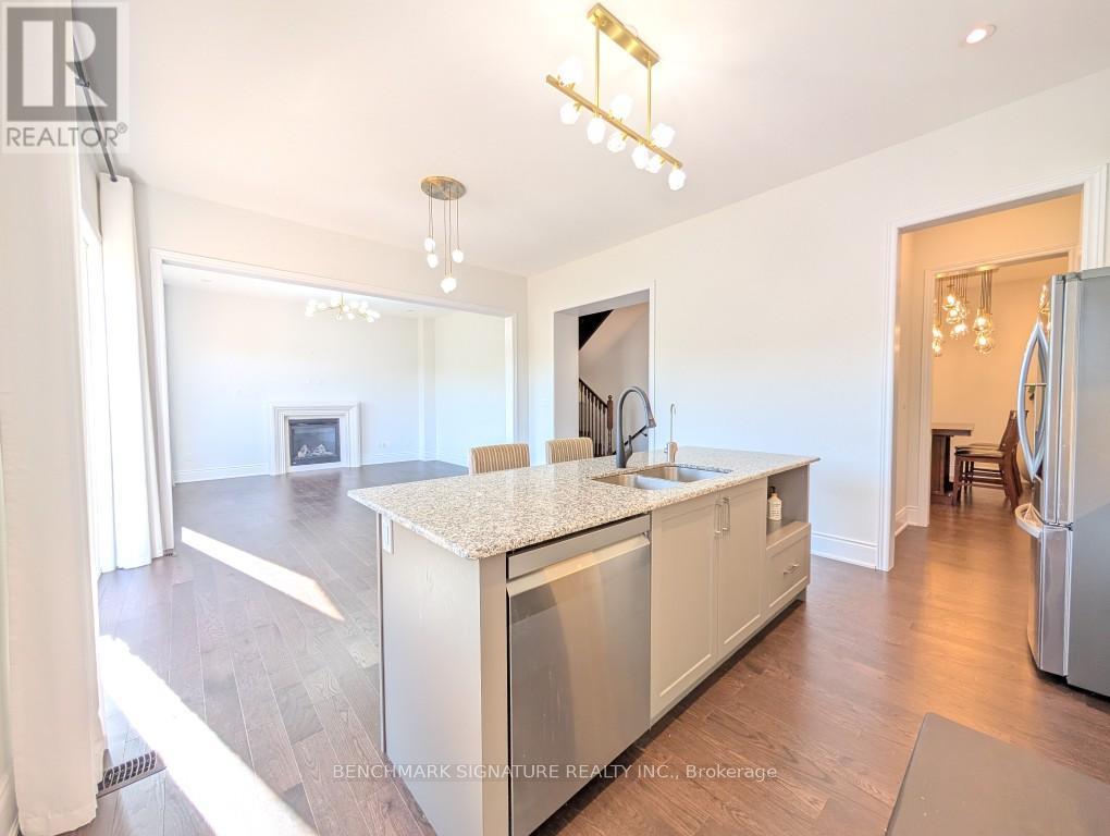 192 Sunset Vista Court, Aurora, Ontario  L4G 3Y1 - Photo 17 - N12844492