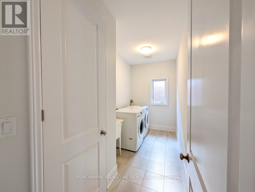 192 Sunset Vista Court, Aurora, Ontario  L4G 3Y1 - Photo 48 - N12844492