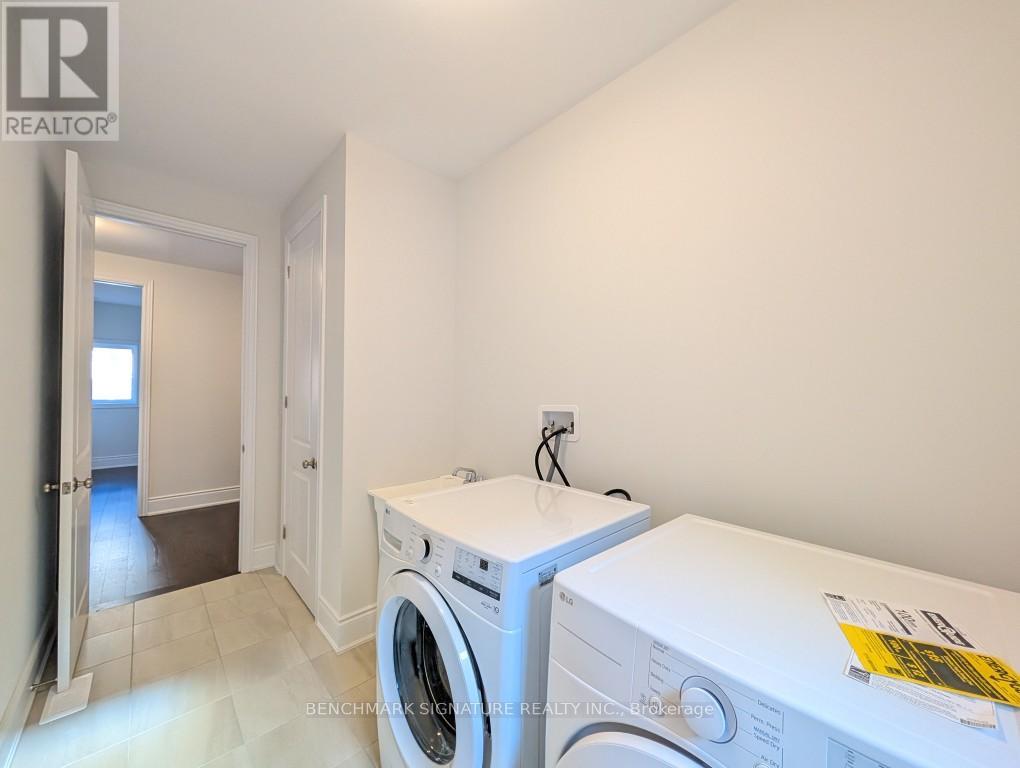 192 Sunset Vista Court, Aurora, Ontario  L4G 3Y1 - Photo 49 - N12844492