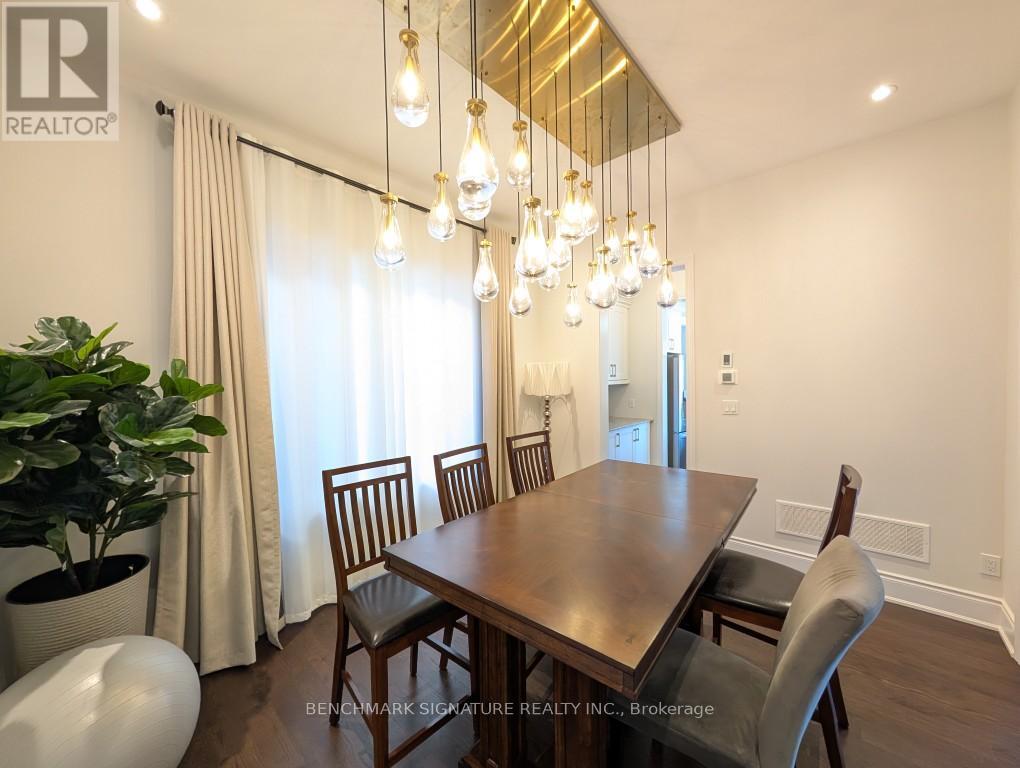 192 Sunset Vista Court, Aurora, Ontario  L4G 3Y1 - Photo 9 - N12844492