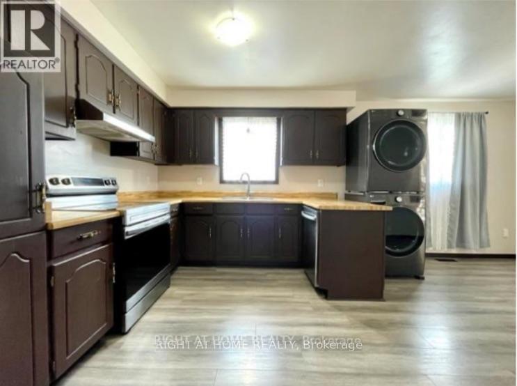 Main Level - 93 Maplegrove Avenue, Bradford West Gwillimbury, Ontario  L3Z 1R9 - Photo 14 - N12844494