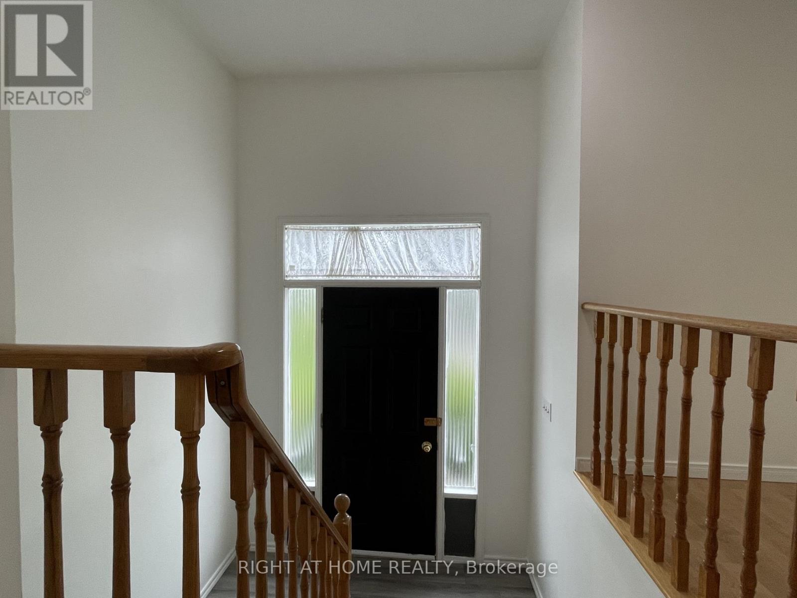 Main Level - 93 Maplegrove Avenue, Bradford West Gwillimbury, Ontario  L3Z 1R9 - Photo 4 - N12844494