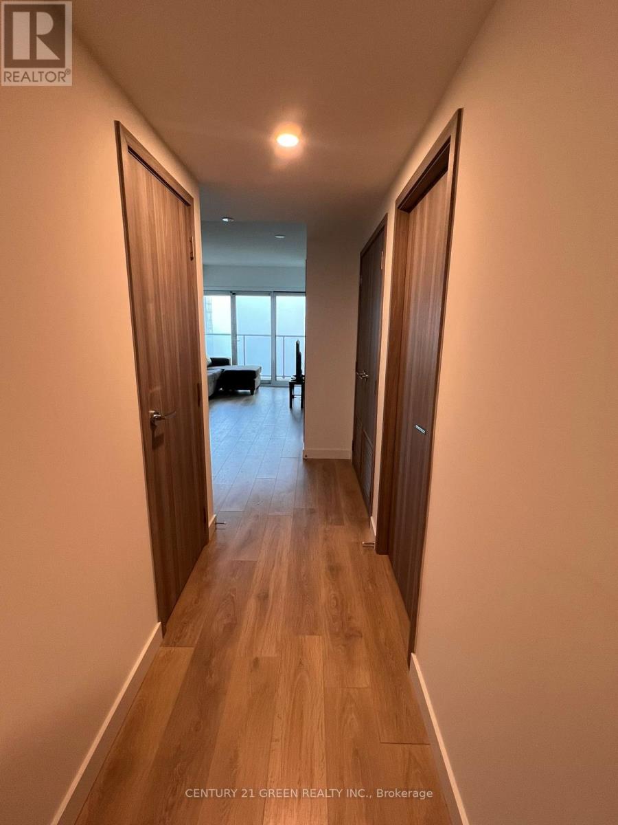 2206 - 1 Concord Cityplace Way, Toronto, Ontario  M5V 0X3 - Photo 2 - C12840036