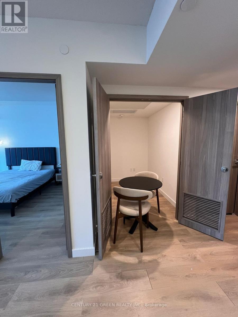 2206 - 1 Concord Cityplace Way, Toronto, Ontario  M5V 0X3 - Photo 7 - C12840036