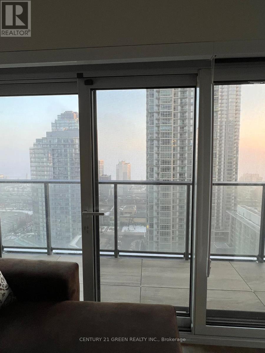 2206 - 1 Concord Cityplace Way, Toronto, Ontario  M5V 0X3 - Photo 8 - C12840036