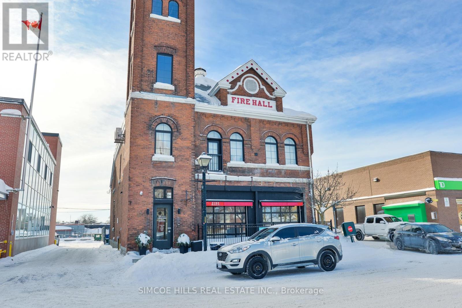 27 PETER STREET N, Orillia, Ontario