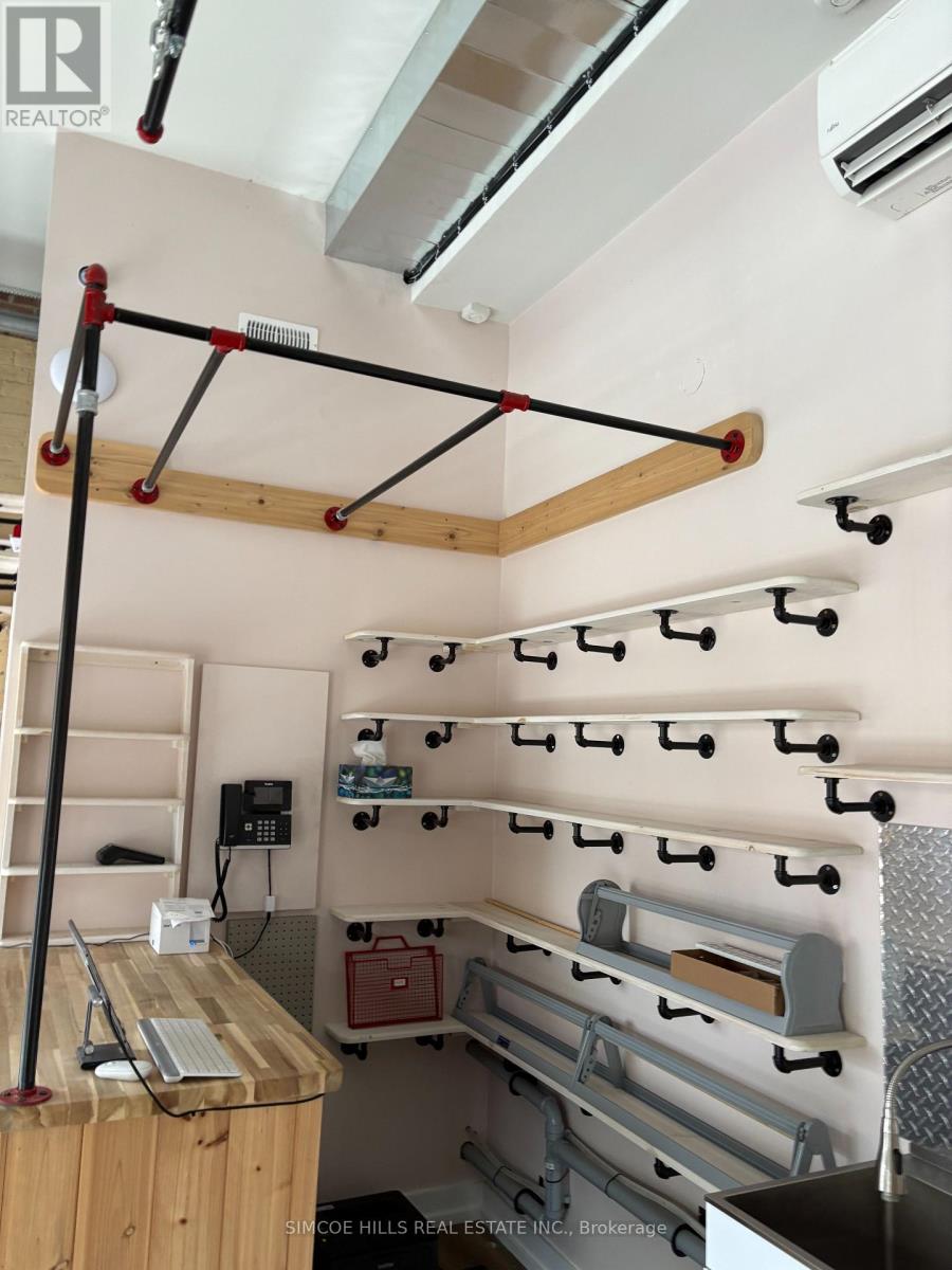 27 Peter Street N, Orillia, Ontario  L3V 4Y8 - Photo 5 - S12844302