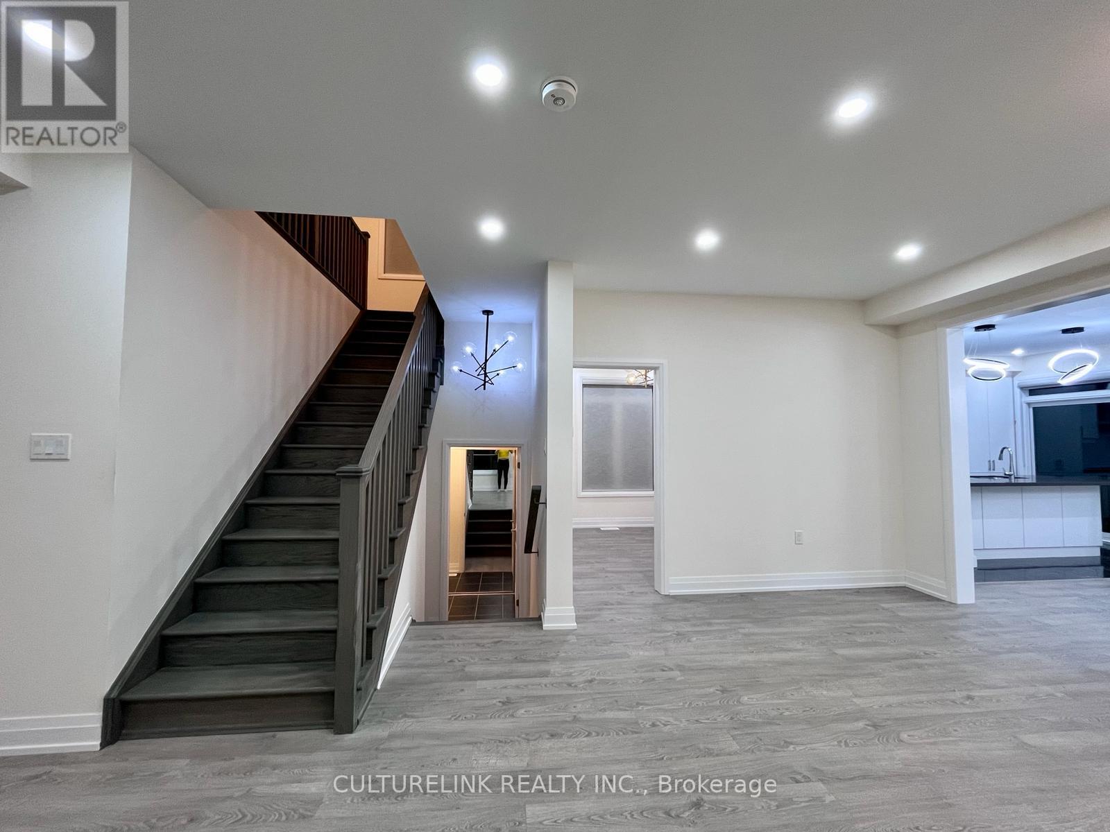 24 Daffodil Road, Springwater, Ontario  L9X 2E3 - Photo 12 - S12844452