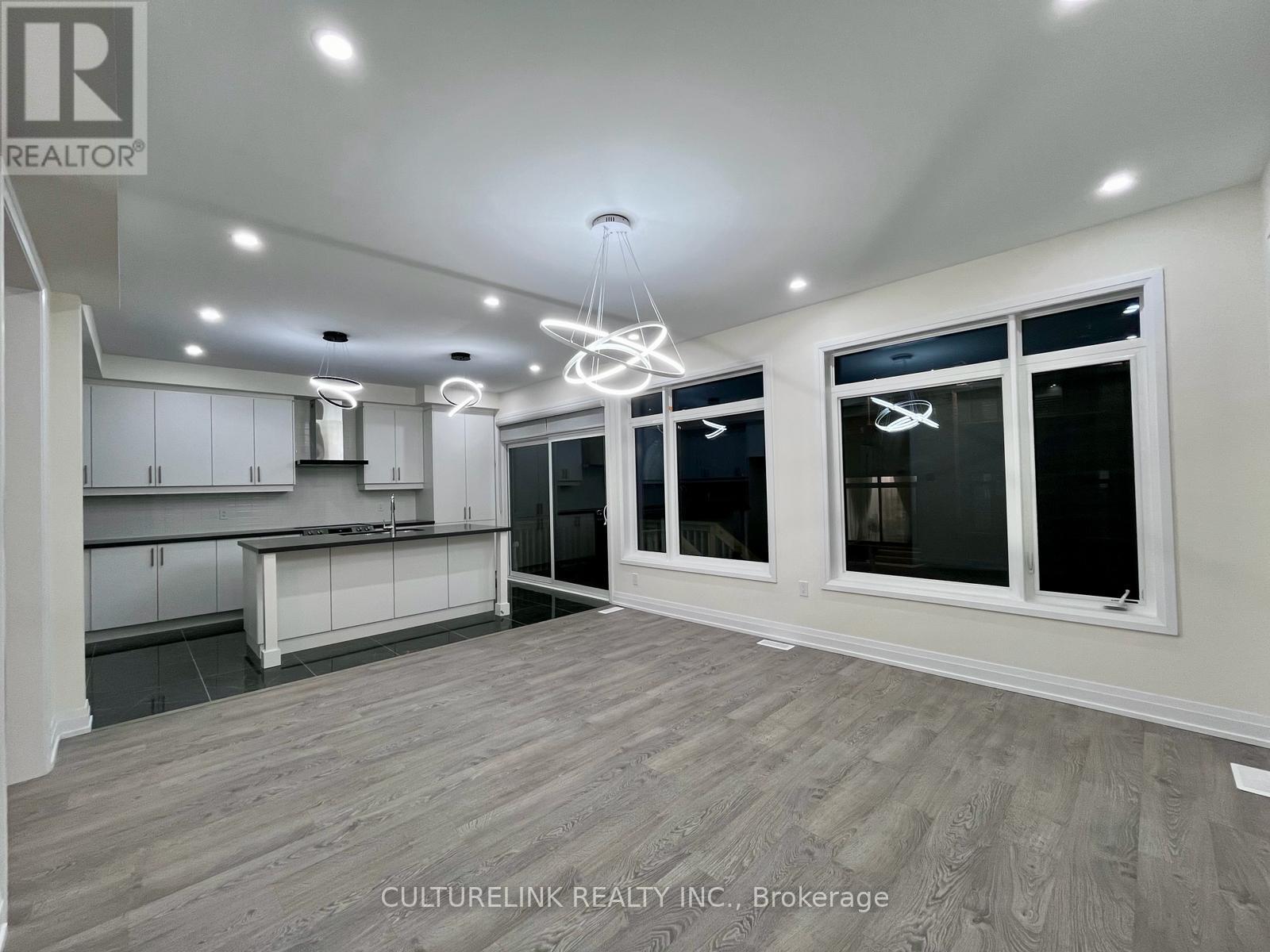 24 Daffodil Road, Springwater, Ontario  L9X 2E3 - Photo 7 - S12844452