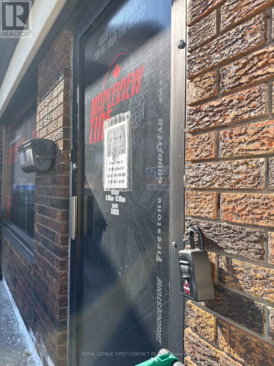 3 - 36 Ellen Street, Barrie, Ontario  L4N 3A3 - Photo 12 - S12828020