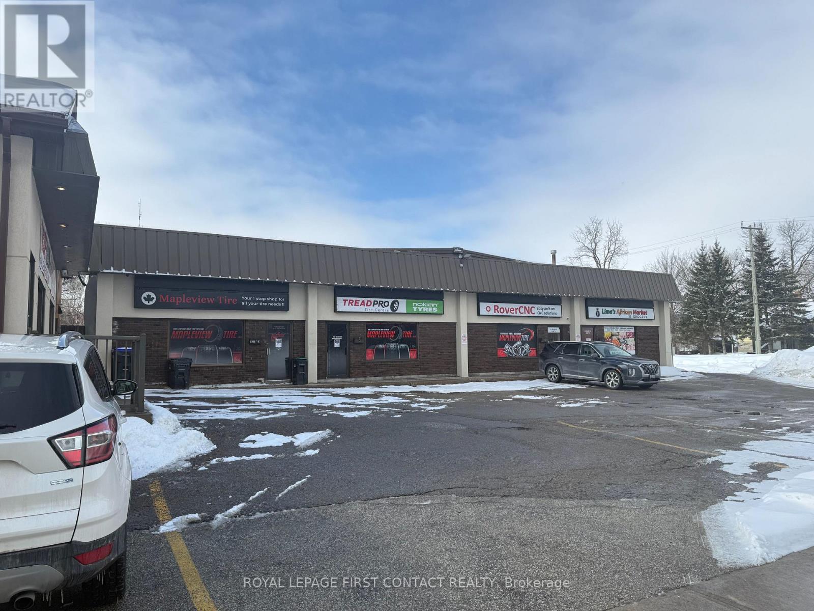 3 - 36 Ellen Street, Barrie, Ontario  L4N 3A3 - Photo 2 - S12828020