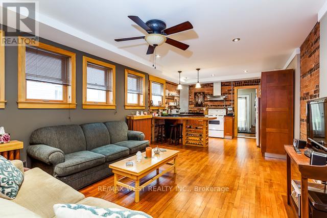 Main - 56 Macdonell Avenue, Toronto (Roncesvalles), Ontario  M6R 2A2 - Photo 3 - W12844276