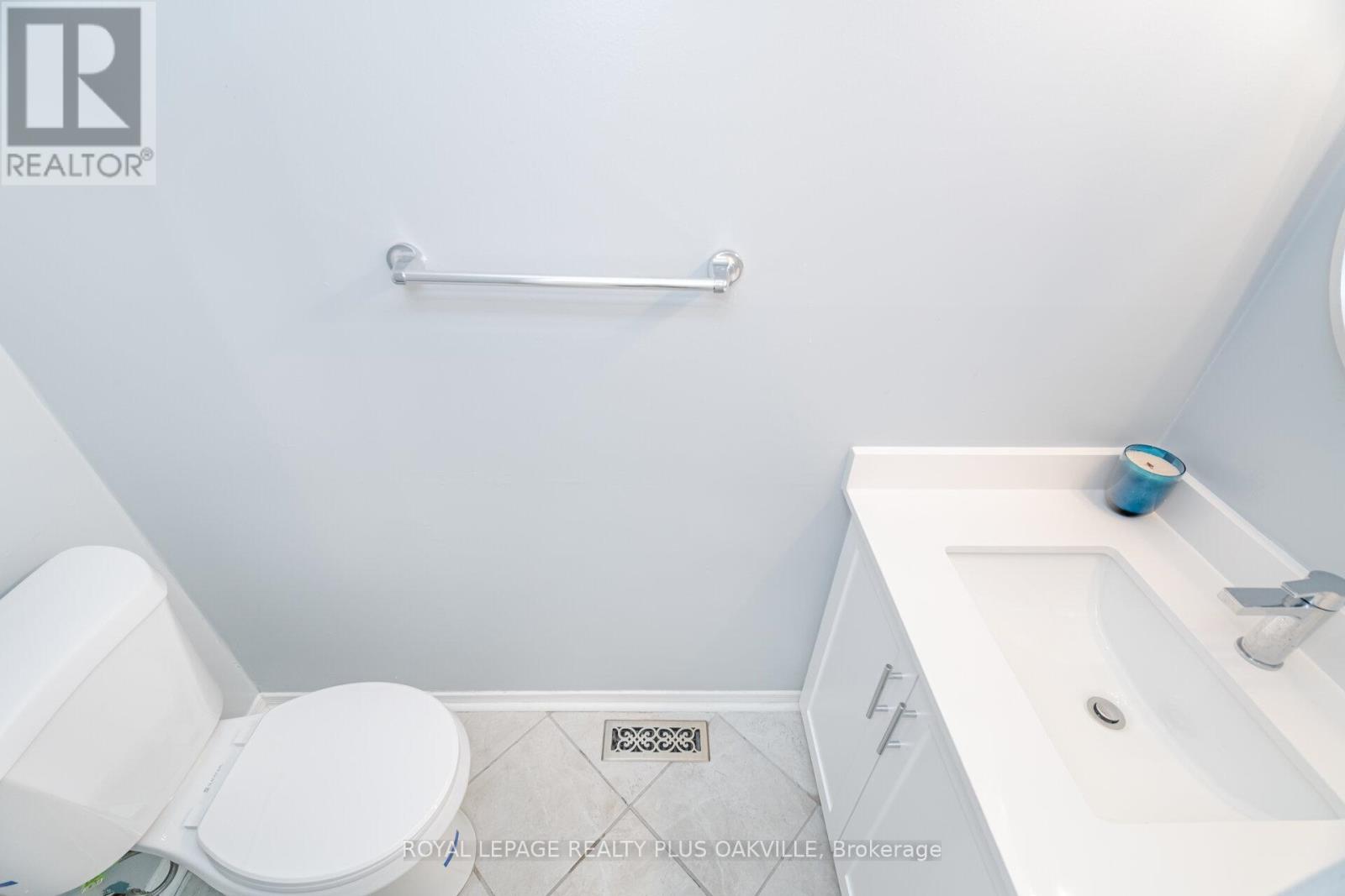 1294 Hammond Street, Burlington, Ontario  L7S 2C5 - Photo 19 - W12844280