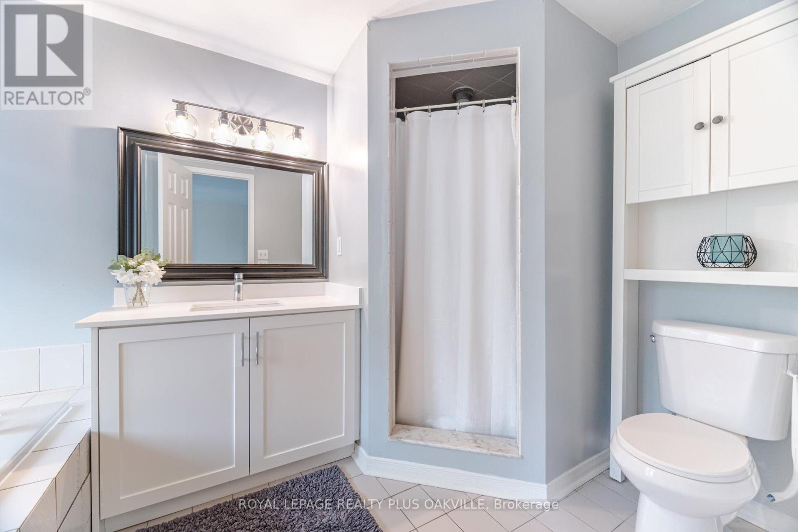 1294 Hammond Street, Burlington, Ontario  L7S 2C5 - Photo 24 - W12844280