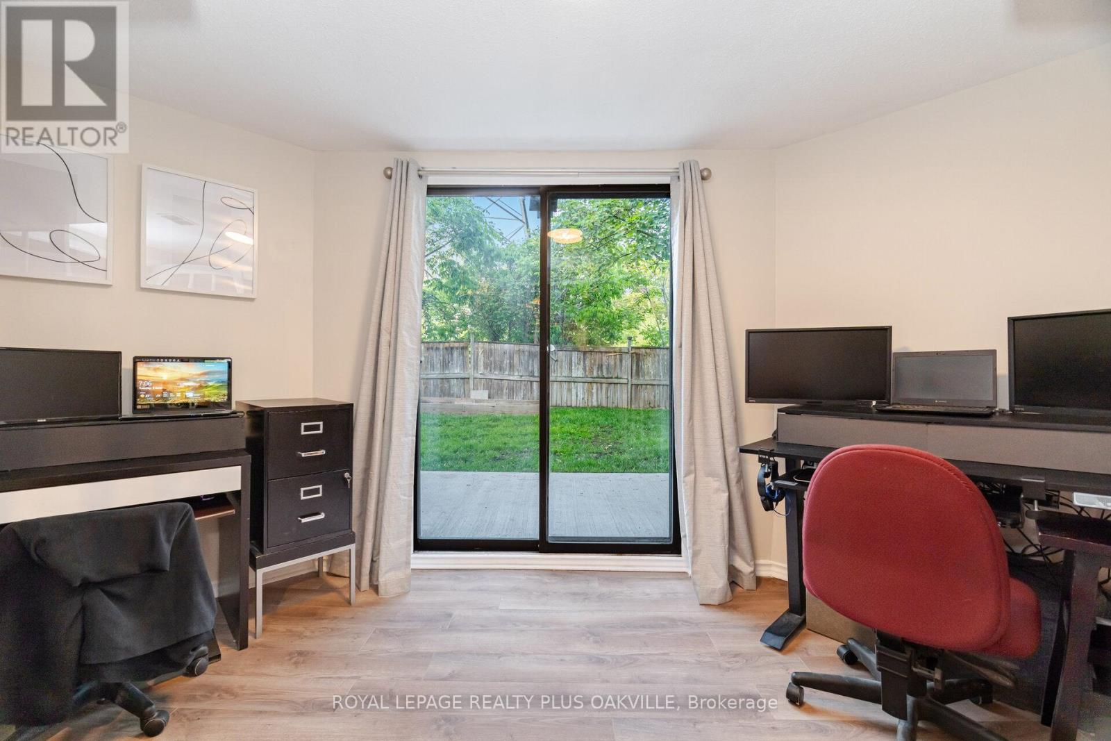 1294 Hammond Street, Burlington, Ontario  L7S 2C5 - Photo 46 - W12844280