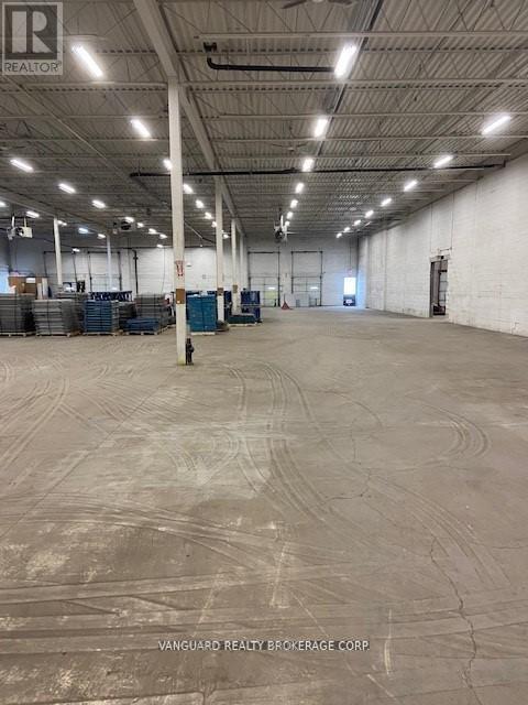 10 - 155 Champagne Drive, Toronto, Ontario  M3J 2C6 - Photo 4 - W12844282