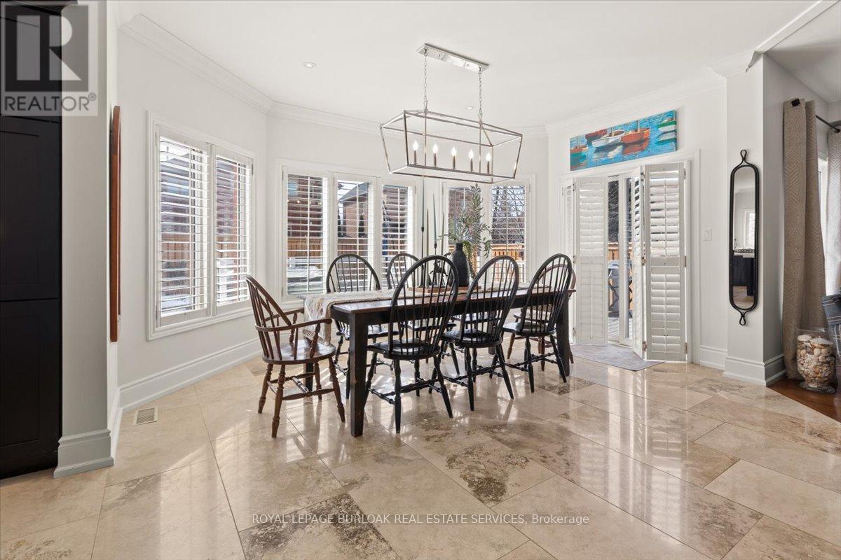 4263 Millcroft Park Drive, Burlington, Ontario  L7M 4J6 - Photo 11 - W12844294