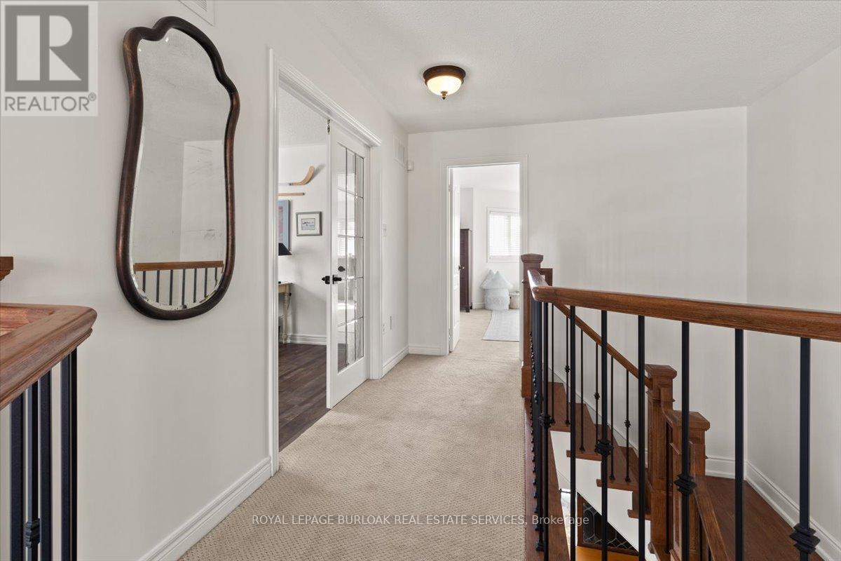 4263 Millcroft Park Drive, Burlington, Ontario  L7M 4J6 - Photo 21 - W12844294