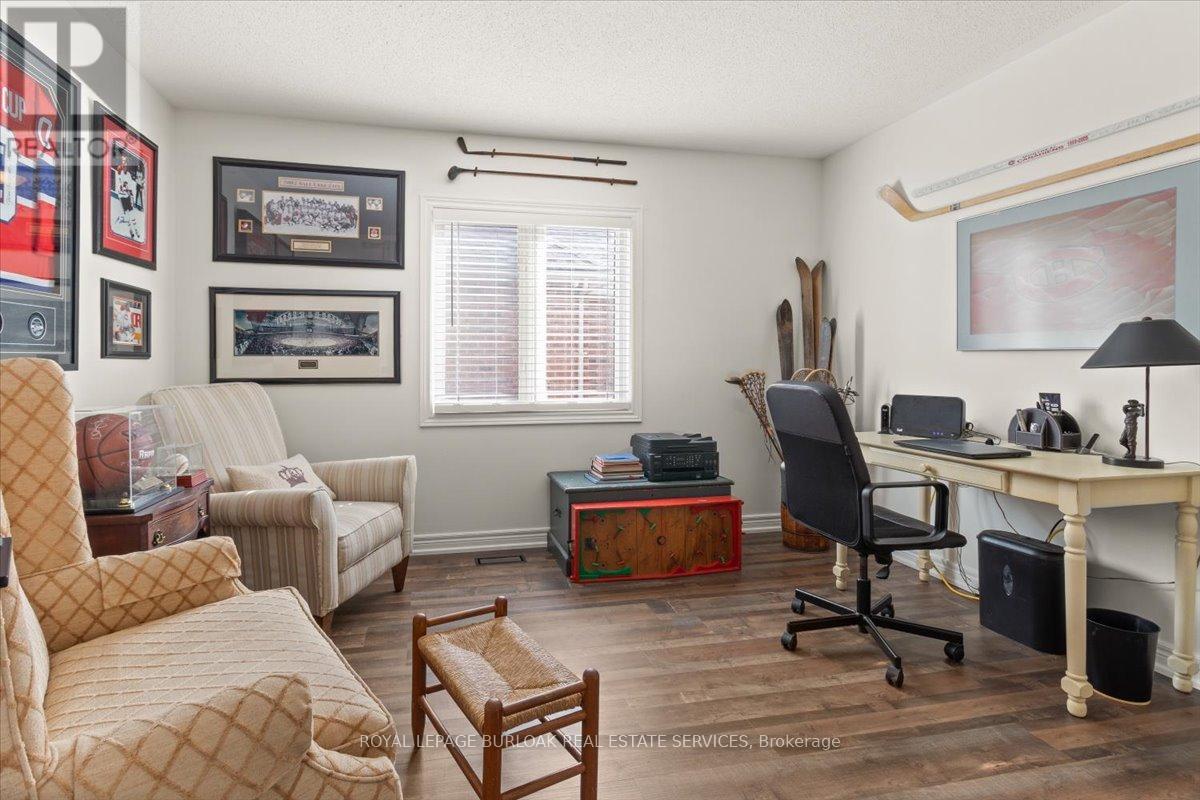 4263 Millcroft Park Drive, Burlington, Ontario  L7M 4J6 - Photo 31 - W12844294